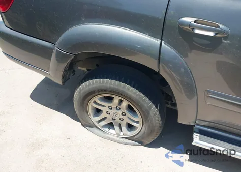 2005 Toyota Sequoia Limited V8 z USA, uszkodzony, nr VIN 5TDZT38AX5S253294